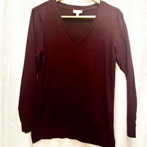 Lucky Brand light-weight V-neck Maroon Sweater, Long w side slits, Size Medium